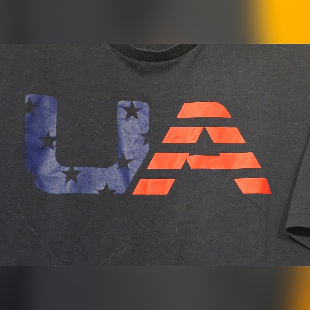 HOST PICK! 🎉🎊Under Armour Navy Tee with Red & Blue Logo SzL - Picture 5 of 7